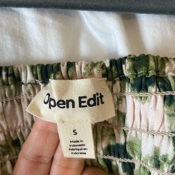 Open Edit Blouse - Picture 3 of 3